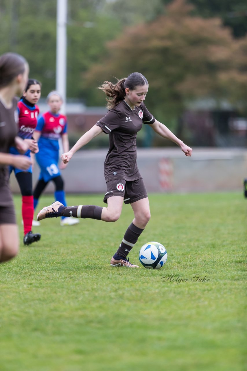 Bild 120 - wCJ VfL Pinneberg3 - St.Pauli : Ergebnis: 2:1